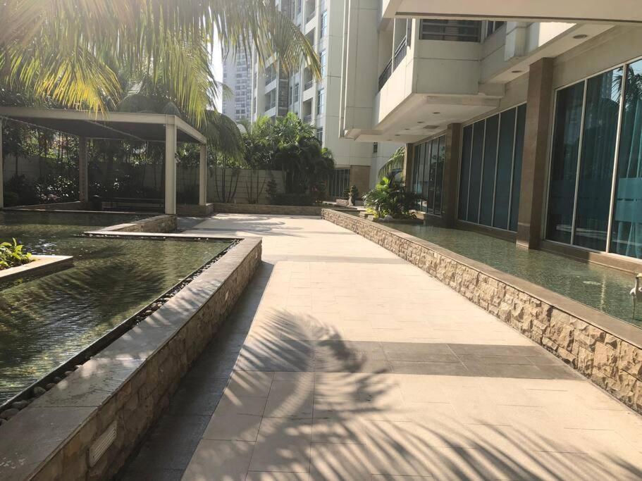Central Park Residences Jacarta Exterior foto